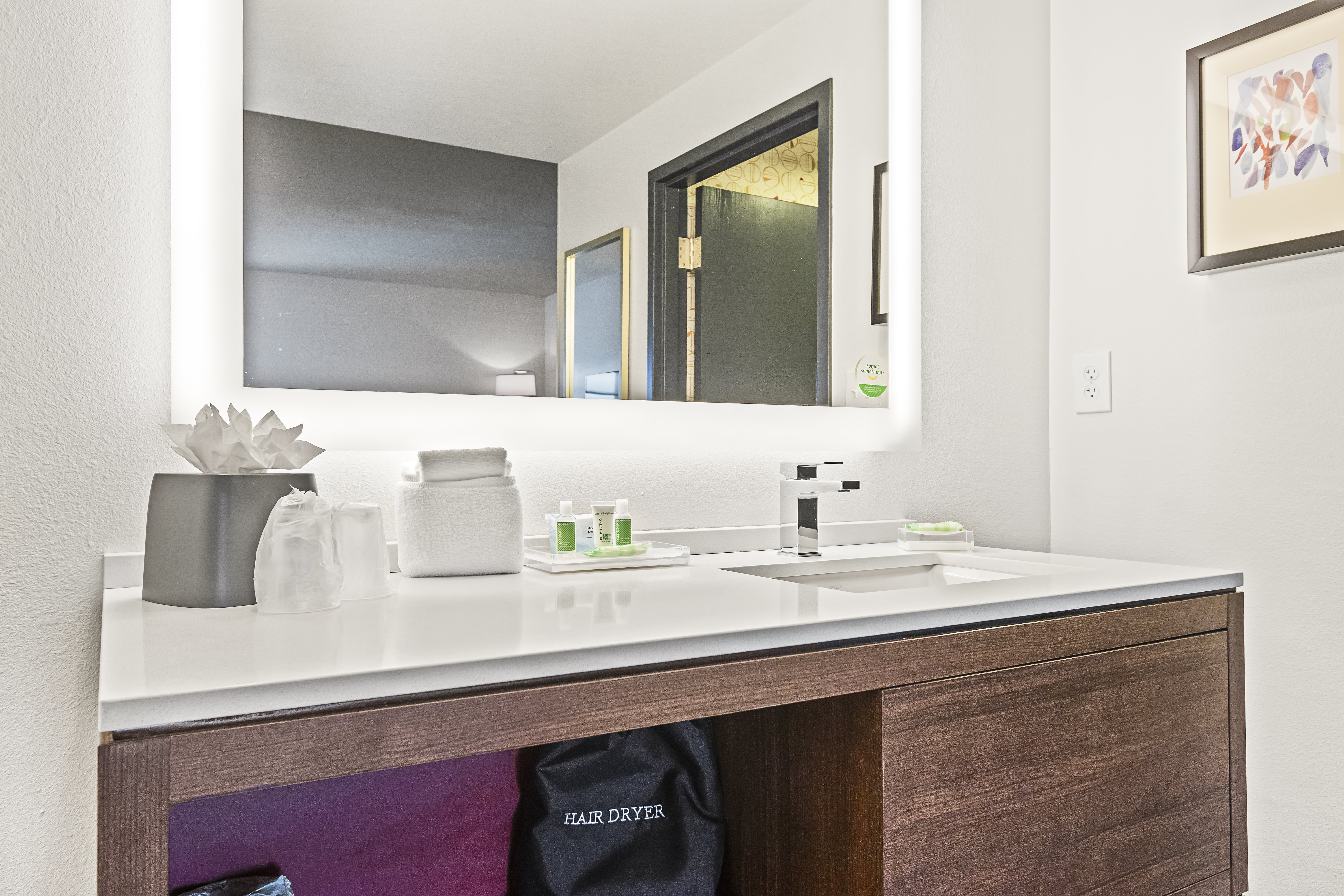 Holiday Inn St. Petersburg West 59/59