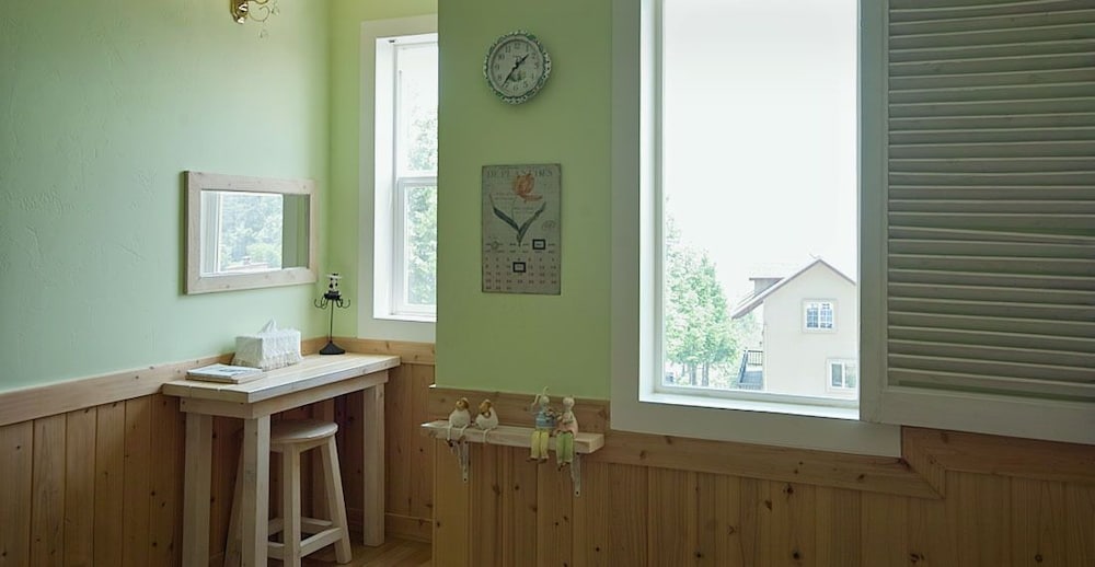 Namhae U.S. Town Bins House Pension 12/37