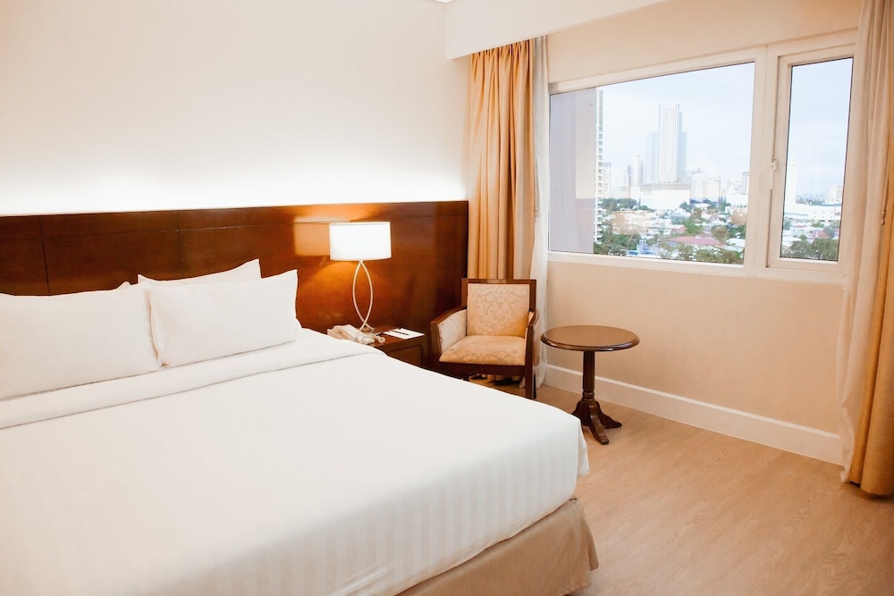 Harolds Hotel Cebu 19/48
