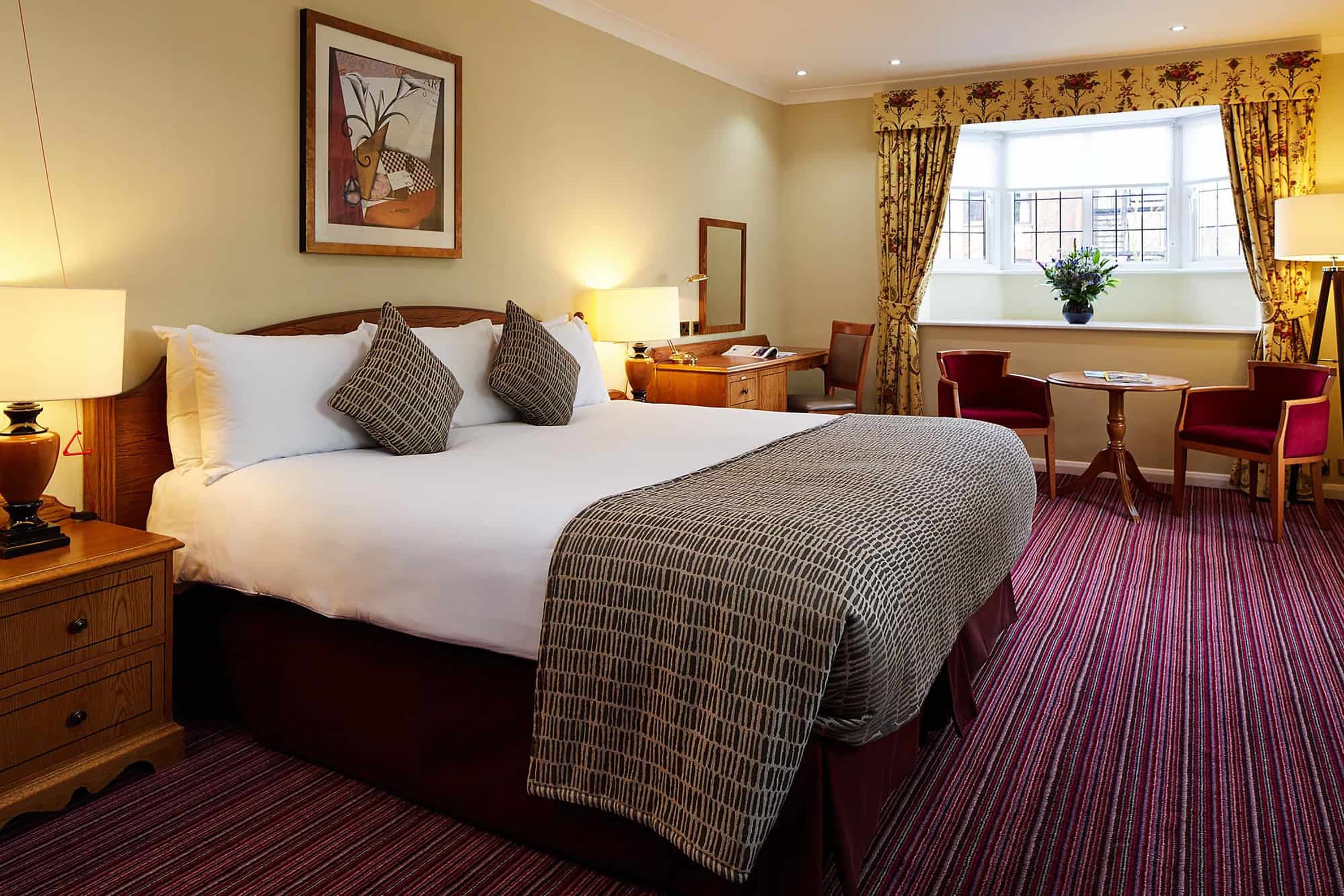 The Bull Hotel 7/50