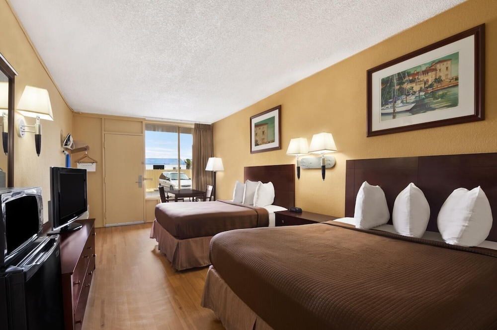 Americas Best Value Inn Orlando 18/93
