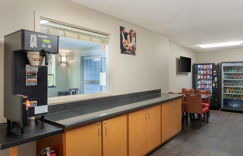 Extended Stay America Select Suites - Wilkes - Barre - Scranton 5/45
