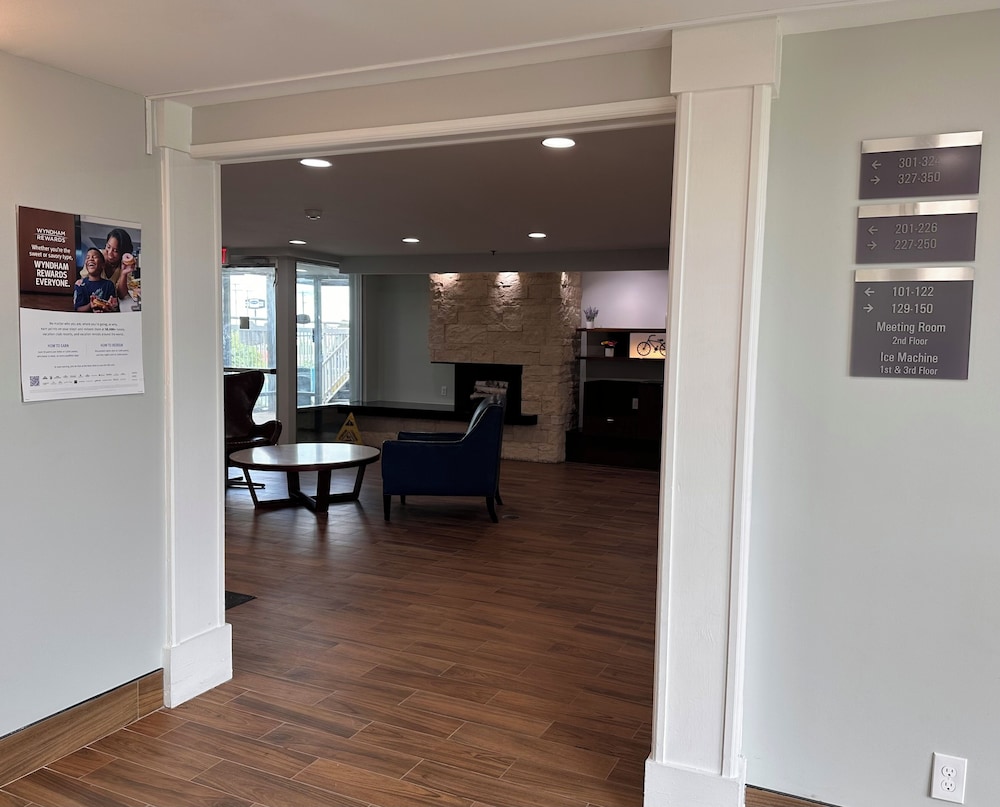 Wingate by Wyndham Dayton North 9/50