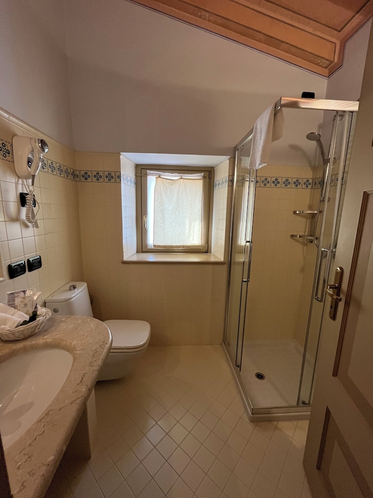 Relais Mirabella 45/45