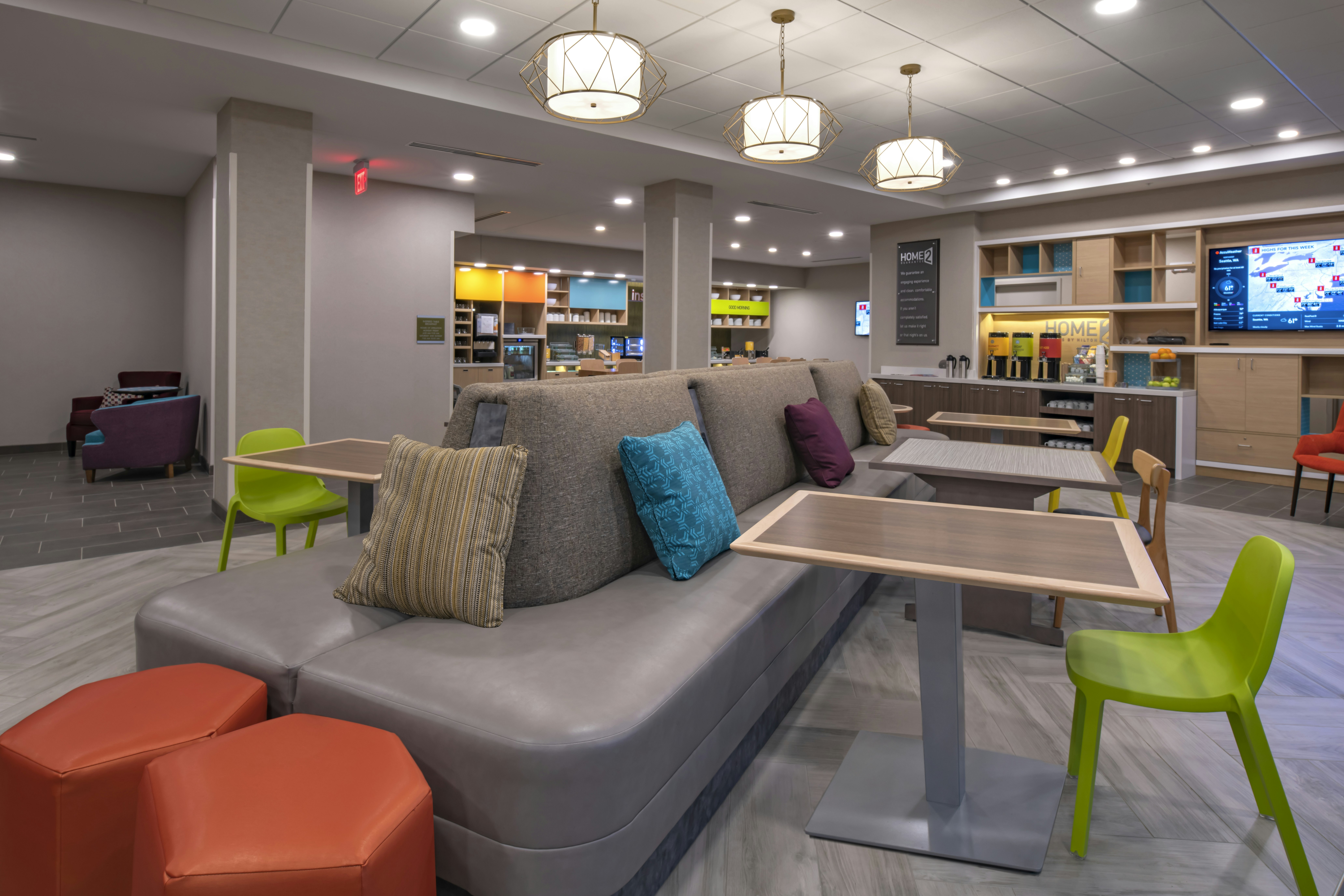 Tru by Hilton Omaha I-80 at 72nd Street 6/7