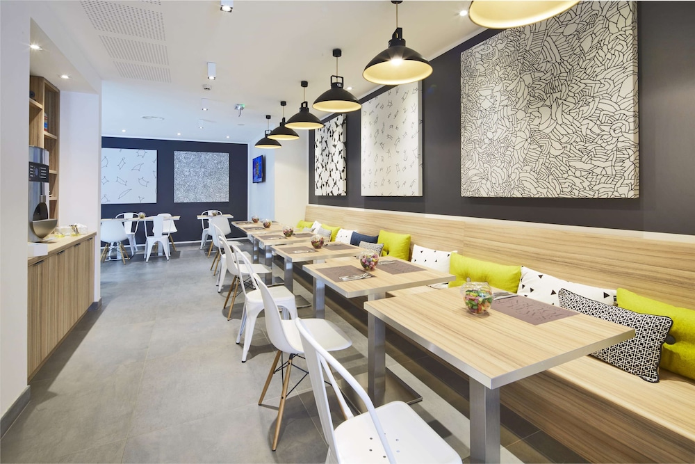 KYRIAD BREST CENTRE 40/44