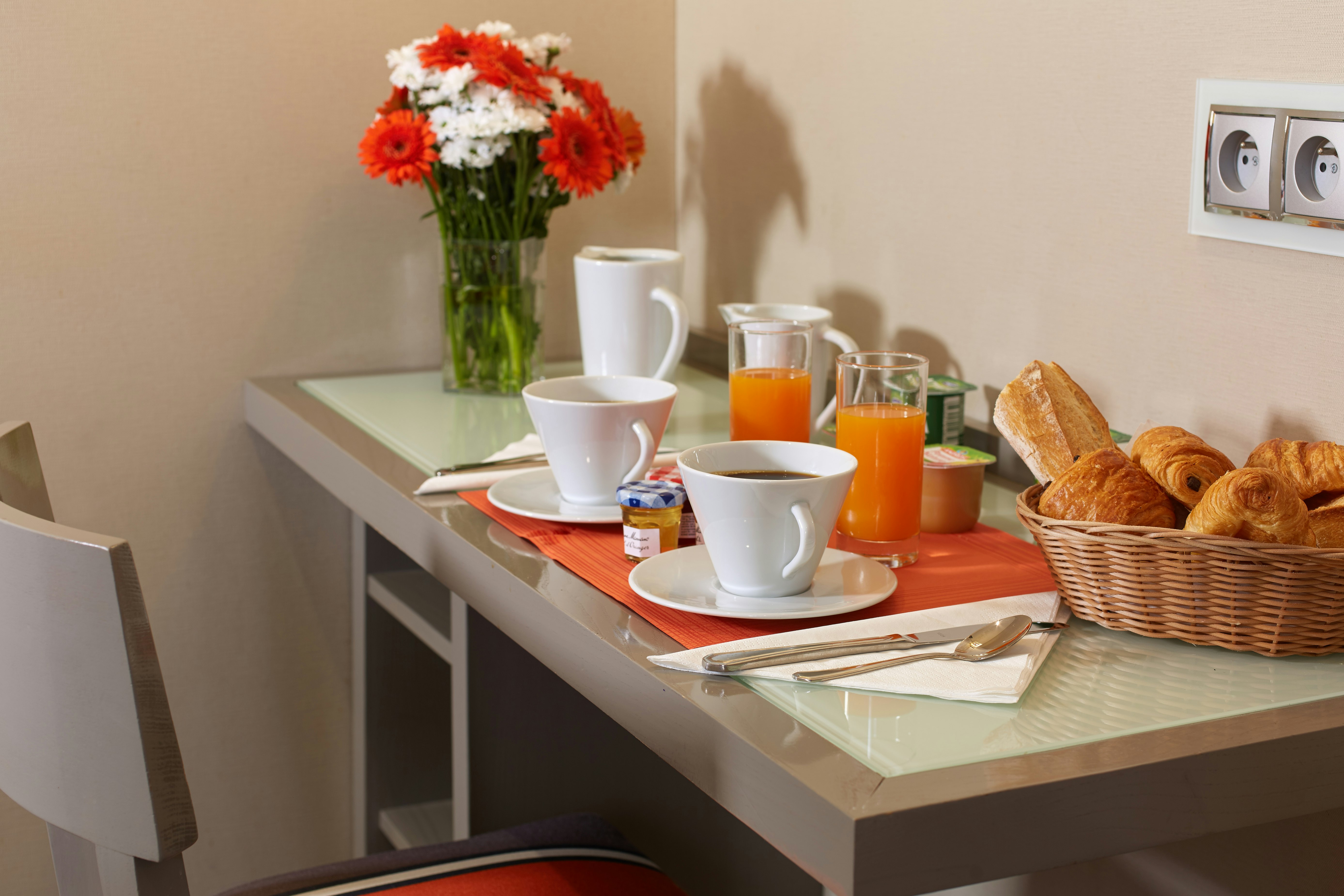 Hotel Beaugrenelle Saint-Charles 47/57