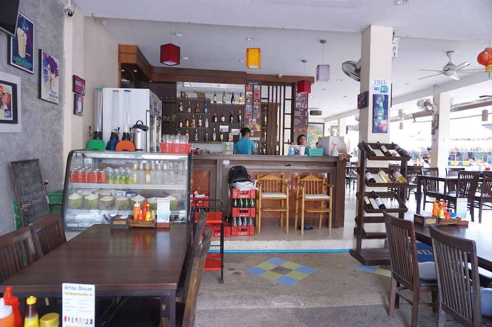 Arita House 26/30