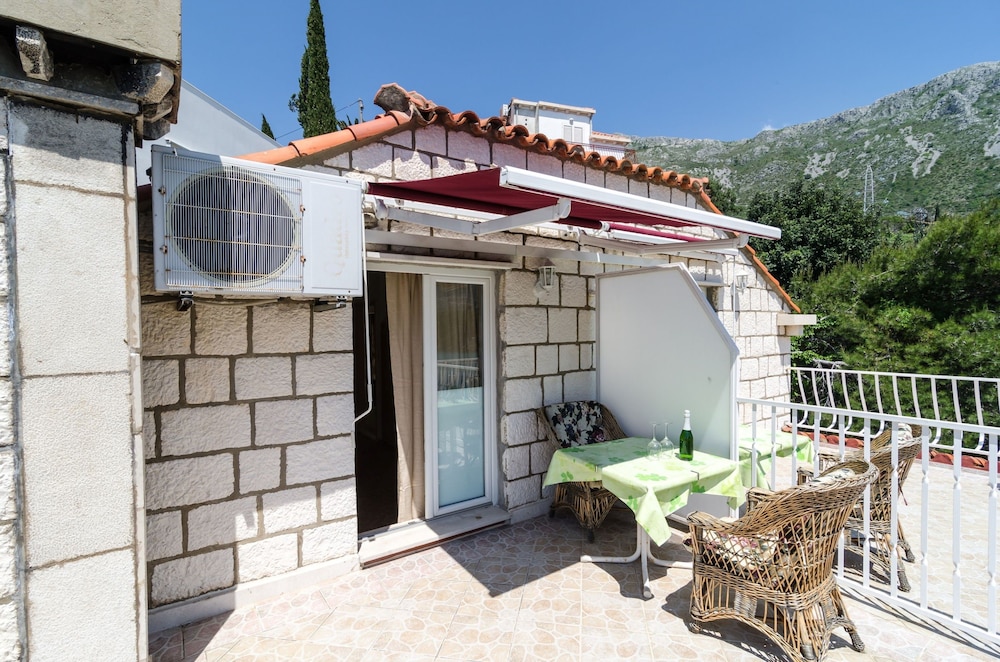 Guest House Daniela 1/49