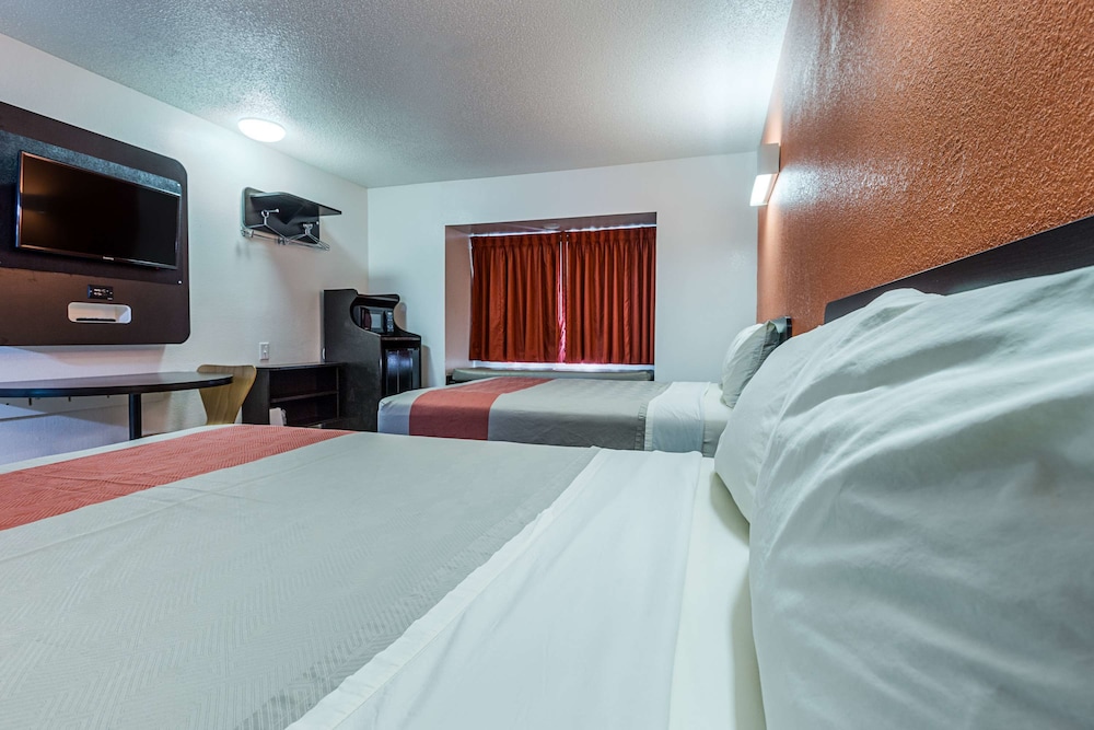 Motel6 Simpsonville, SC - Greenville 16/50
