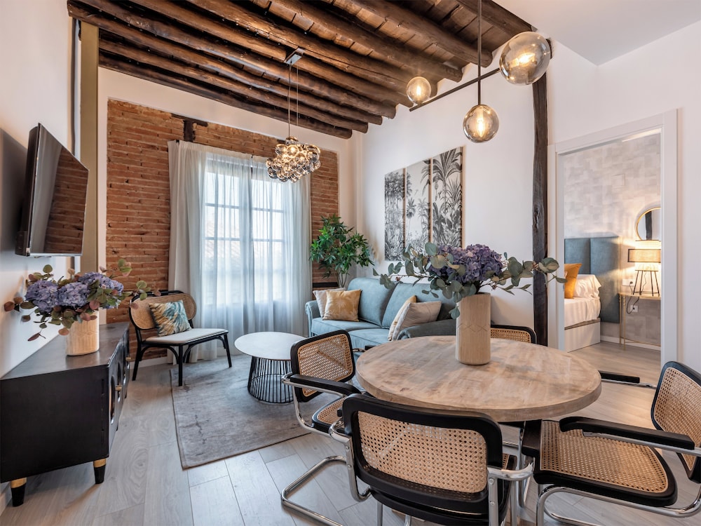 APARTAMENTOS PUERTA ELVIRA SUITES 3000 36/46
