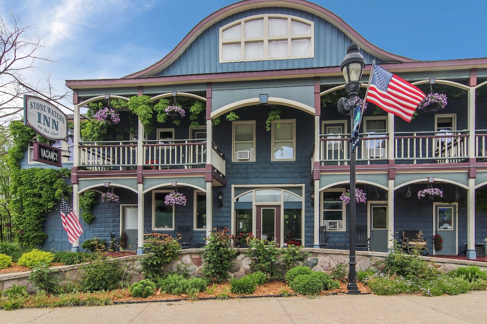 Stone Waters Inn 1/21