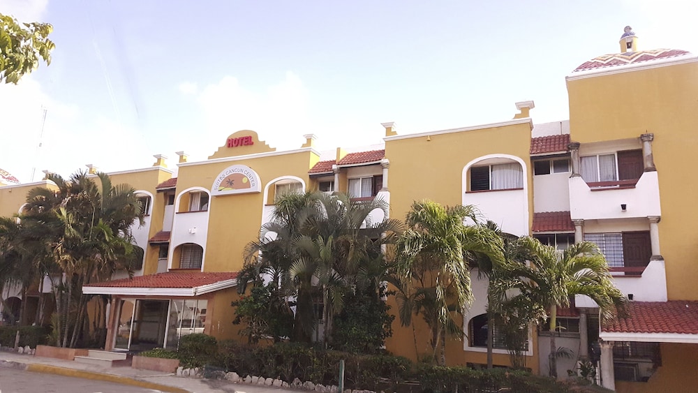 Suites Cancun Center 5/57