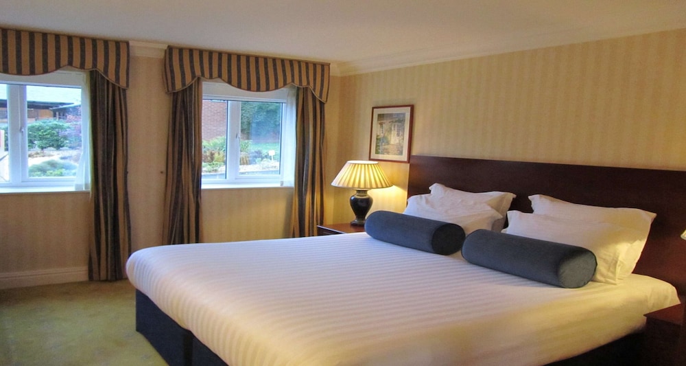 EXECUTIVE, DOUBLE BED