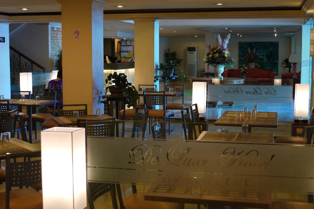 De Luxe Hotel 34/40