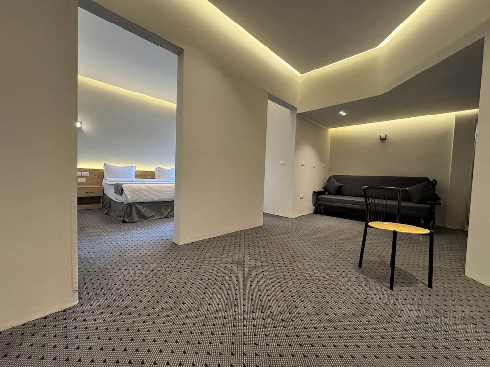 Atlas International Hotels 26/48