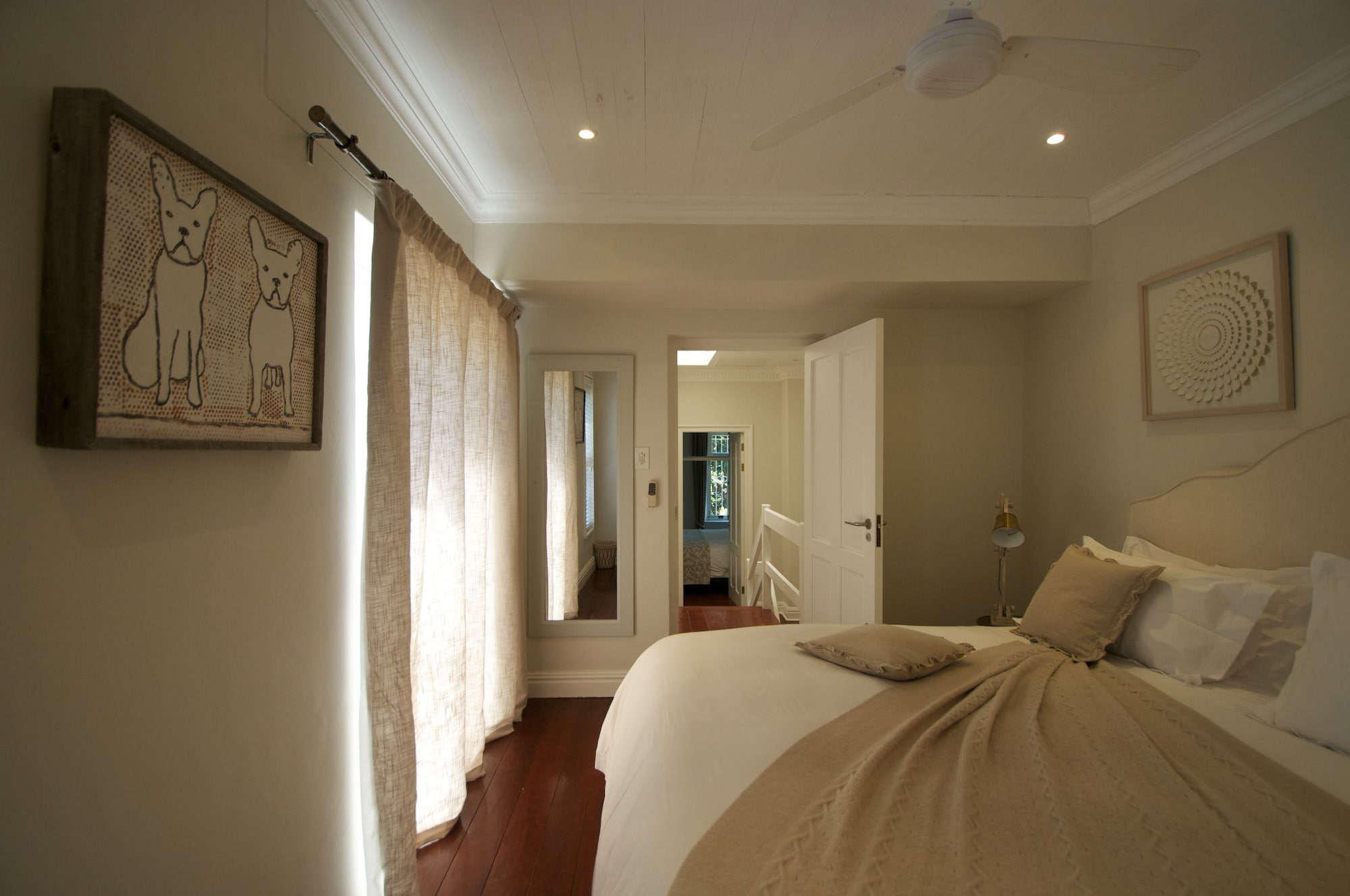 Superior, Town House, 1 King and 2 Queen Beds