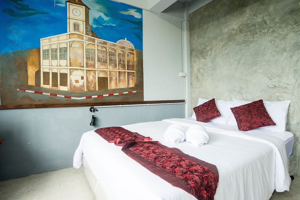 Beehive Phuket Old Town - Hostel 17/64