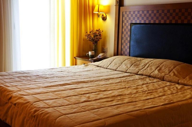 ROOM, DOUBLE BED, POOL VIEW