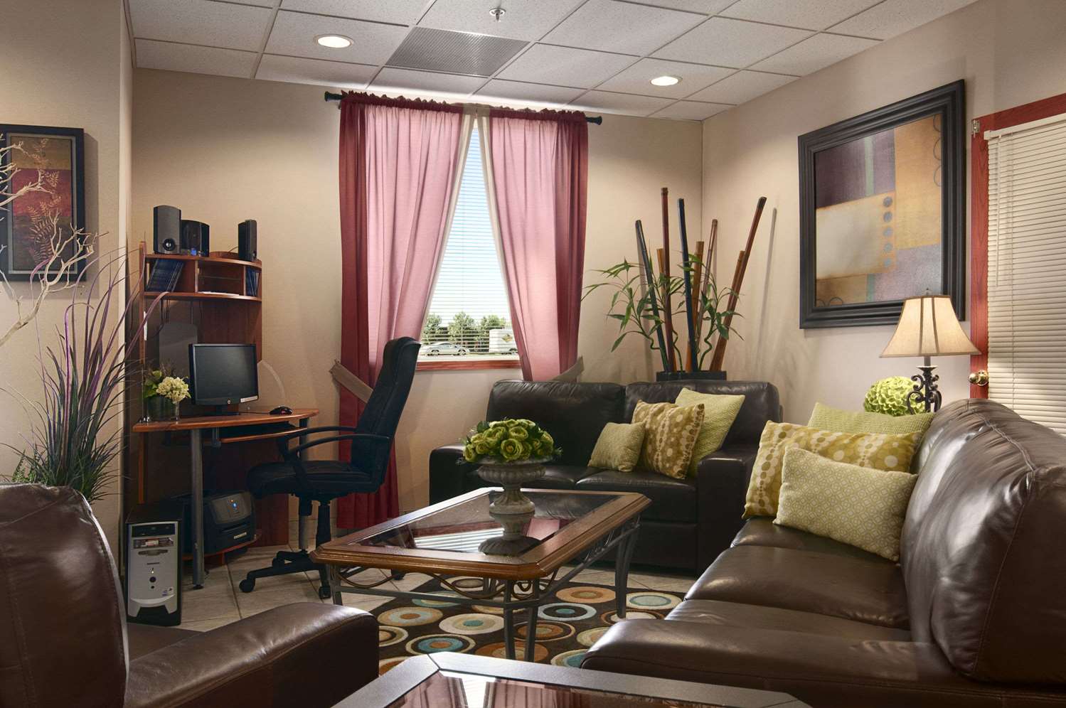 Travelodge By Wyndham Stony Plain 24/38