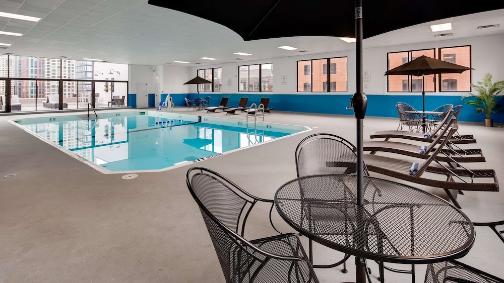 Best Western River North Hotel 28/48