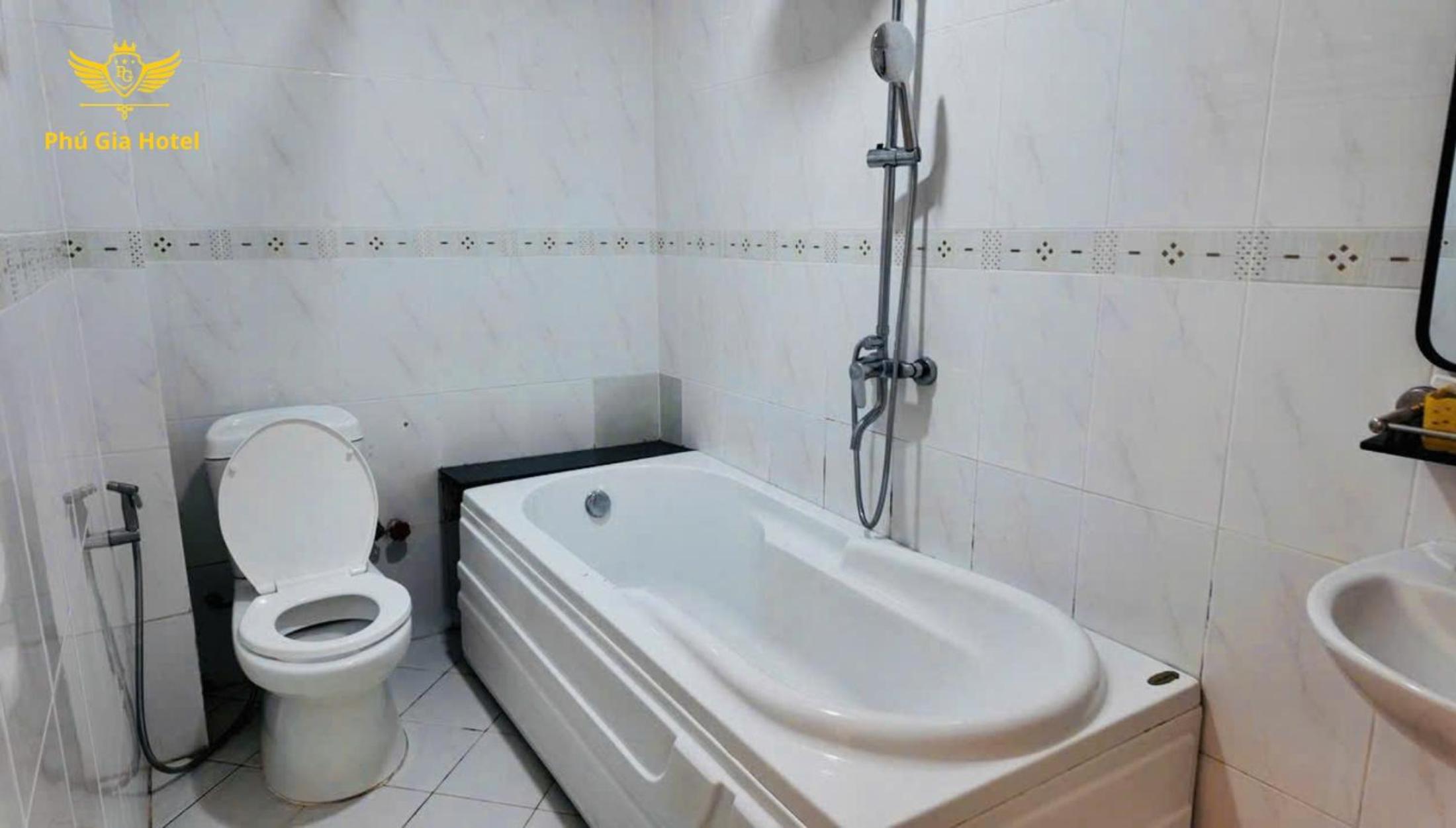 Song Xanh Hotel 53/55