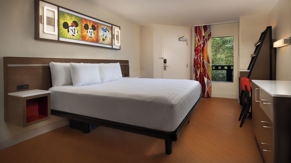 Disneys All Star Movies Resort 11/41