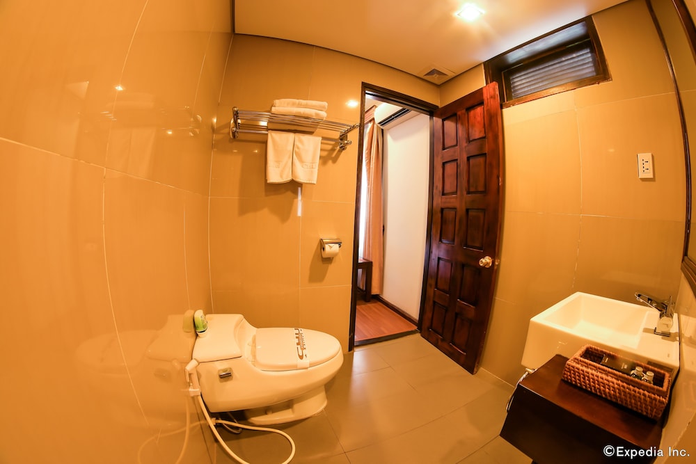 Chu Hotel 14/70