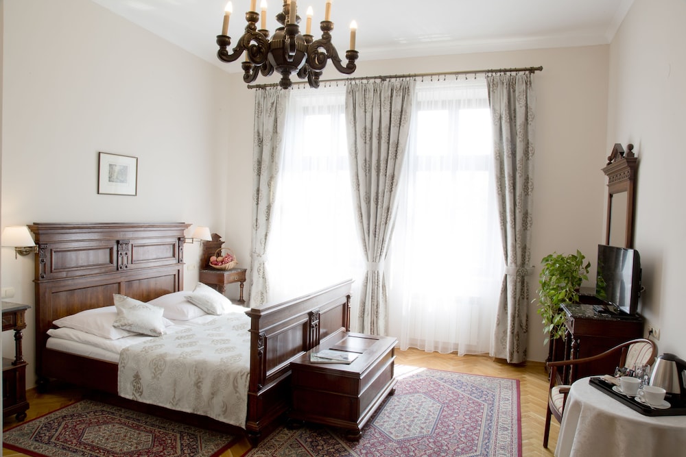 APARTHOTEL BASZTOWA 16/60