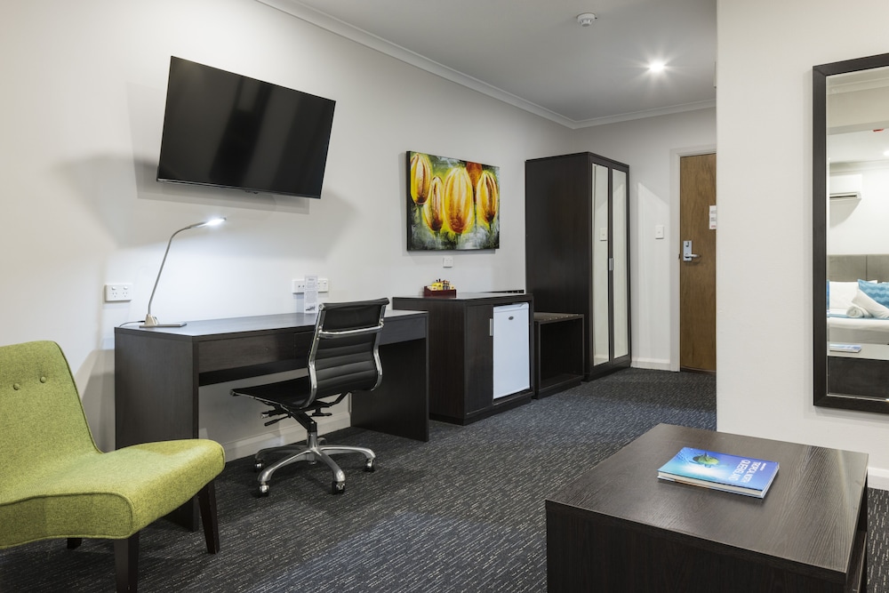 The Abbott Boutique Hotel 48/57