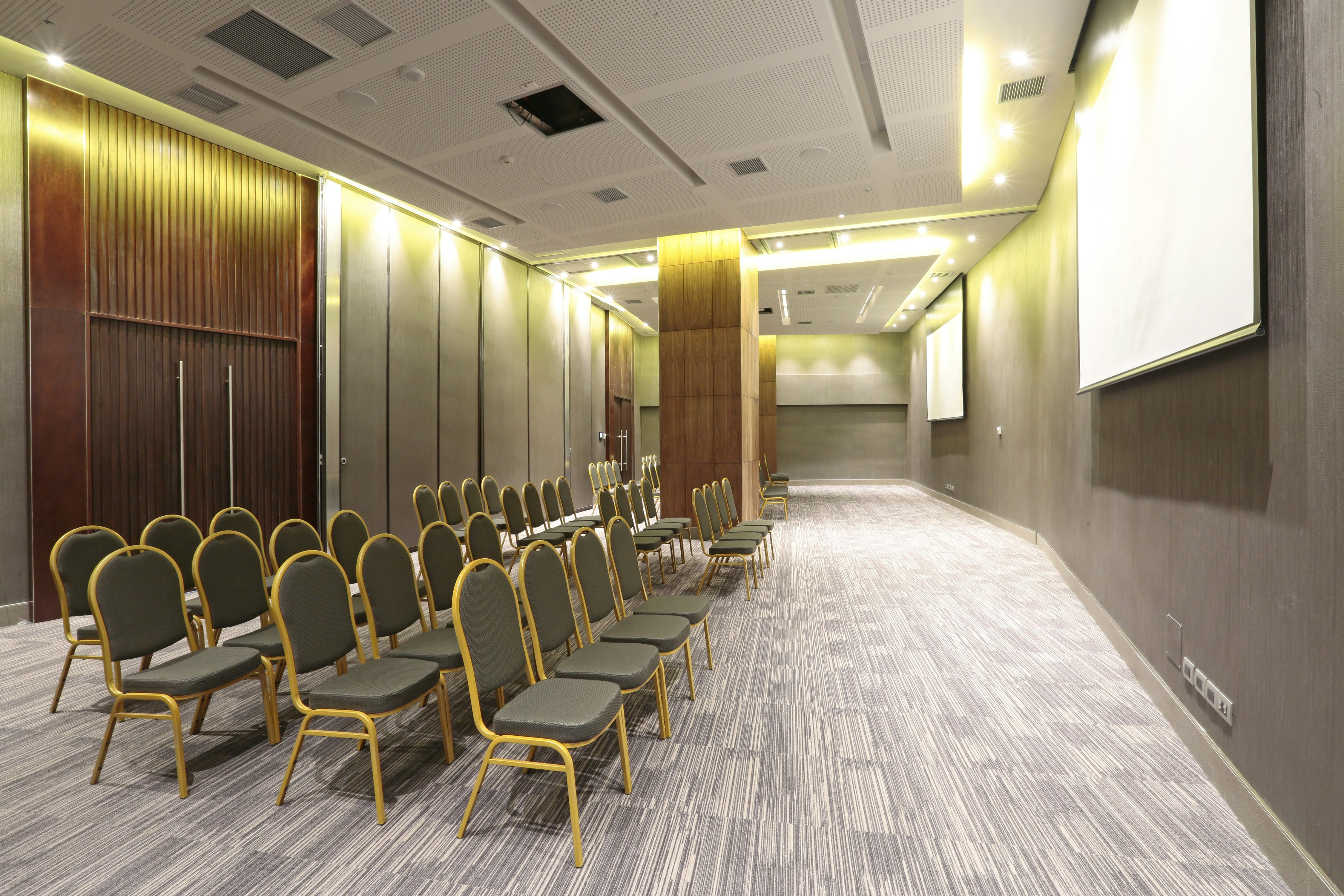DoubleTree by Hilton Santiago Kennedy 69/73