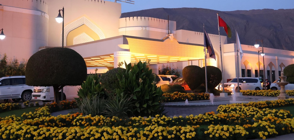 Golden Tulip Nizwa Hotel 68/69
