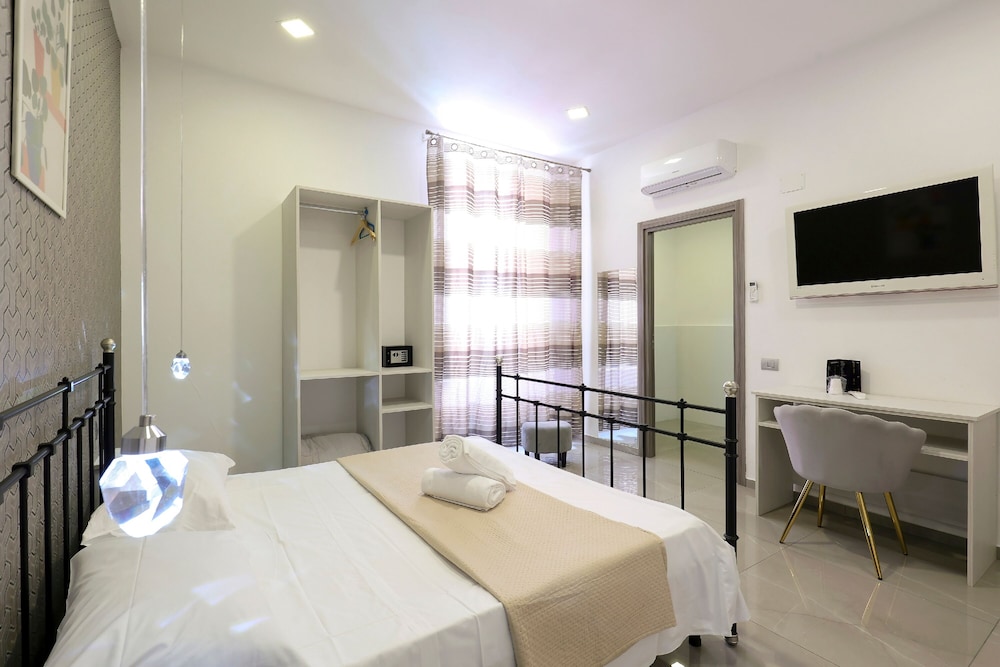 COMFORT, DOUBLE BED
