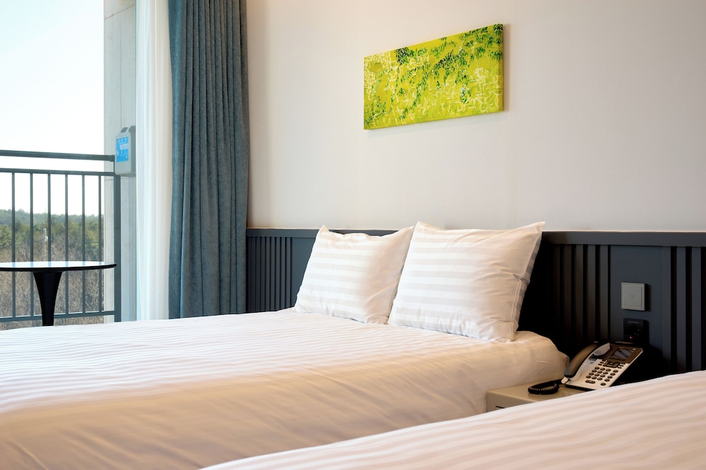 Hotel Withus Jeongdongjin 28/48