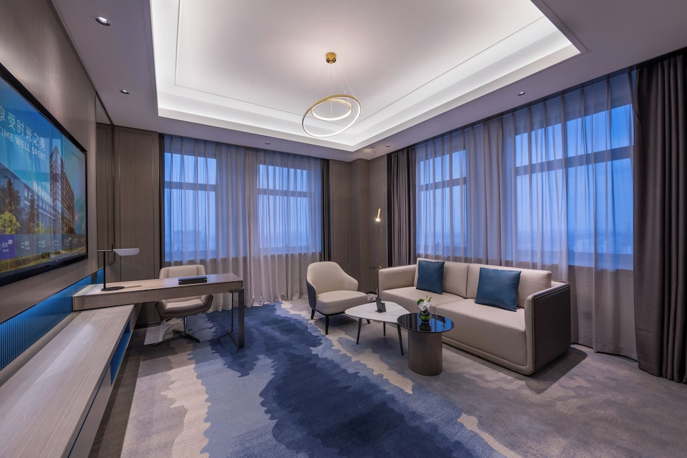 Novotel Kunshan Yangcheng Lake 36/60