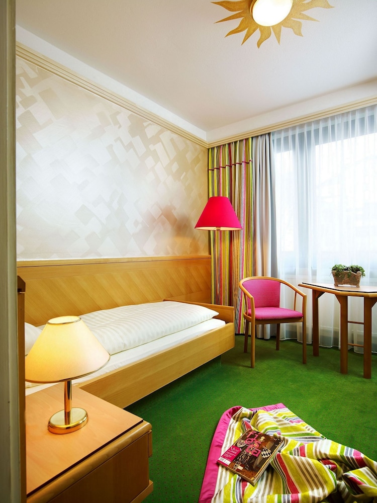 Hotel Schrofenstein 25/41