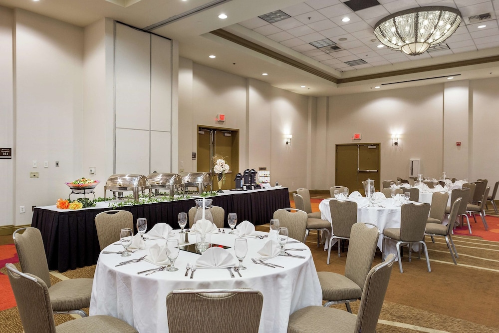 Hilton Garden Inn Fairfield 60/80