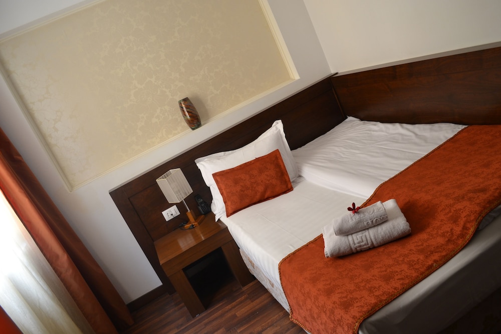Phoenicia Comfort Hotel 15/51
