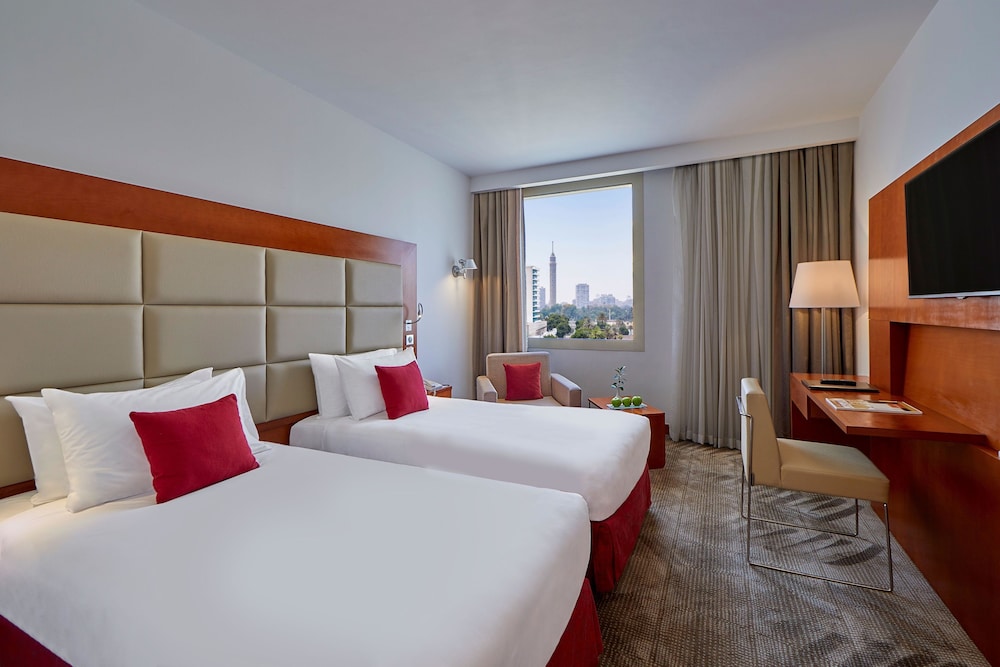 SUPERIOR, DOUBLE BED, CITY VIEW