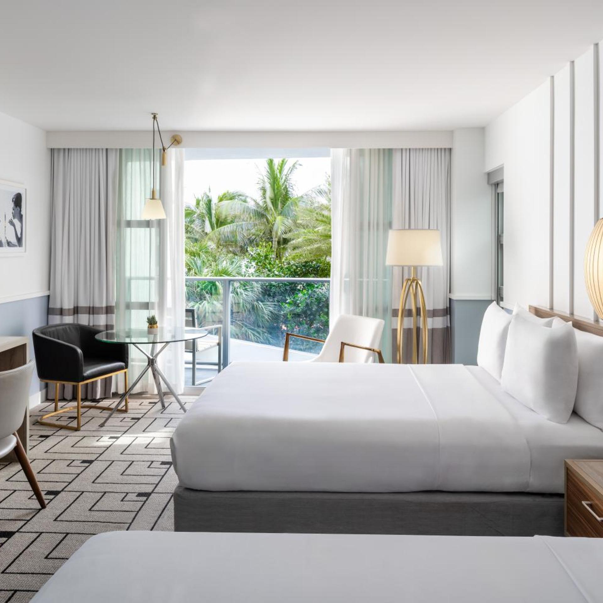 Premium, 2 Queen Beds, Pool View, Balcony