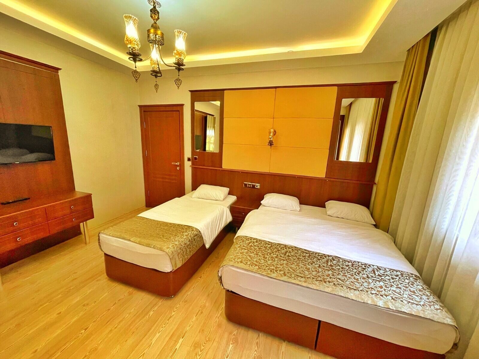 RESIDENTIAL, SUITE