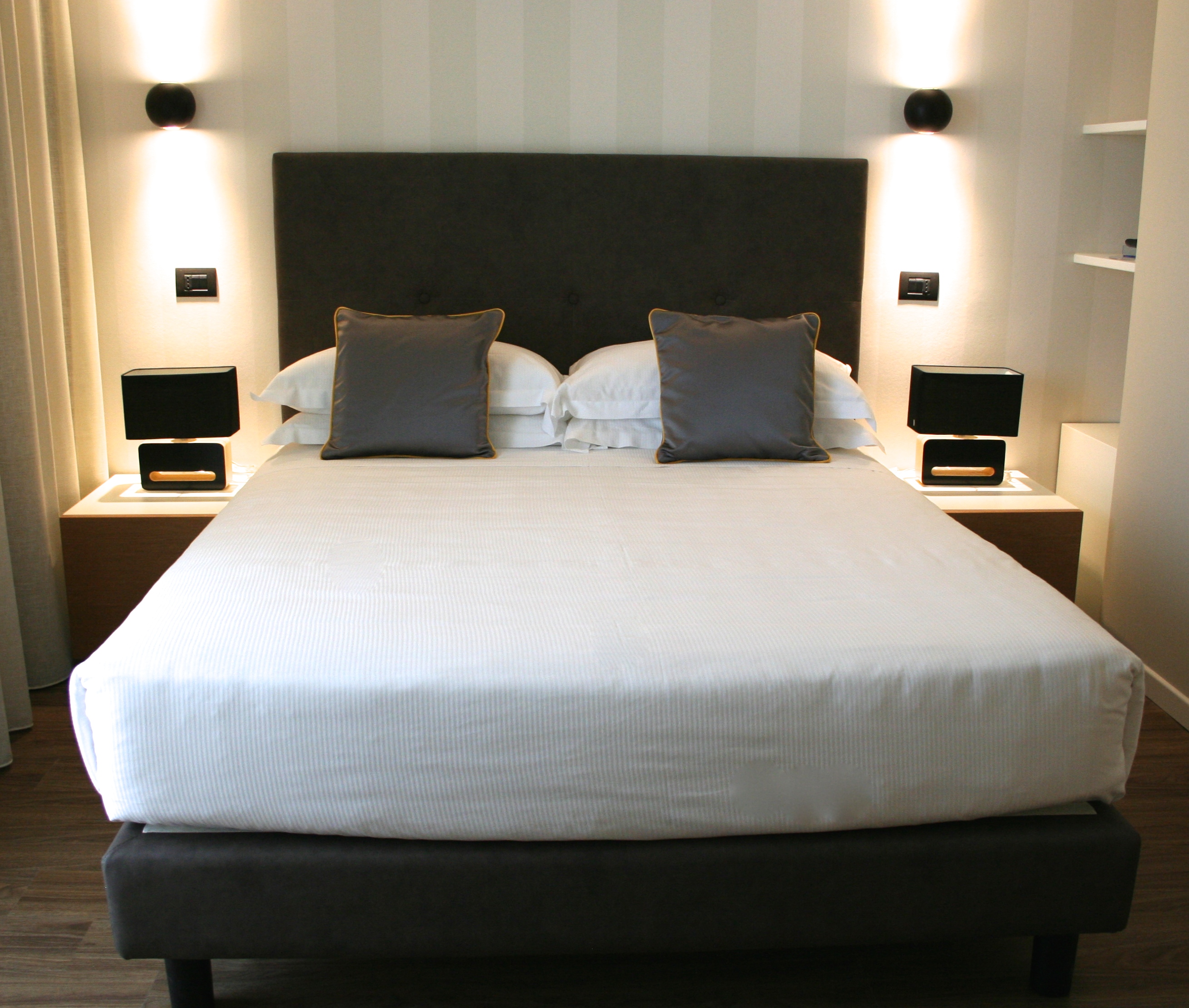 جناح، Hotel Select Suites & Spa 2/2