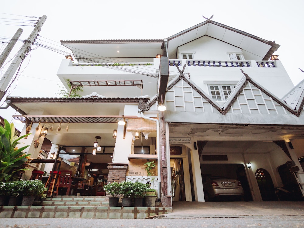 Rendezvous Oldtown Chiangmai (SHA Extra Plus) 5/50