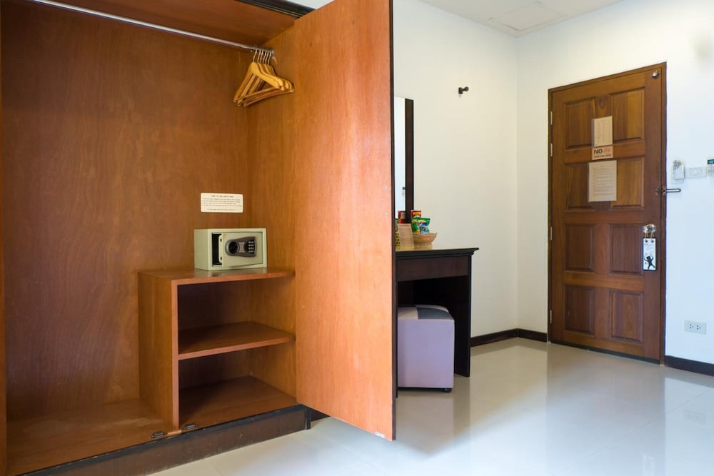 Bt Inn Patong 4/53