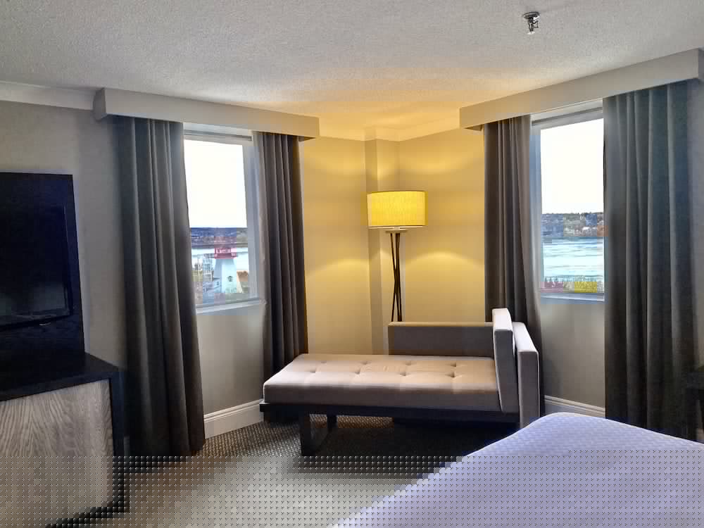 Crowne Plaza Fredericton Lord Beaverbrook 36/74