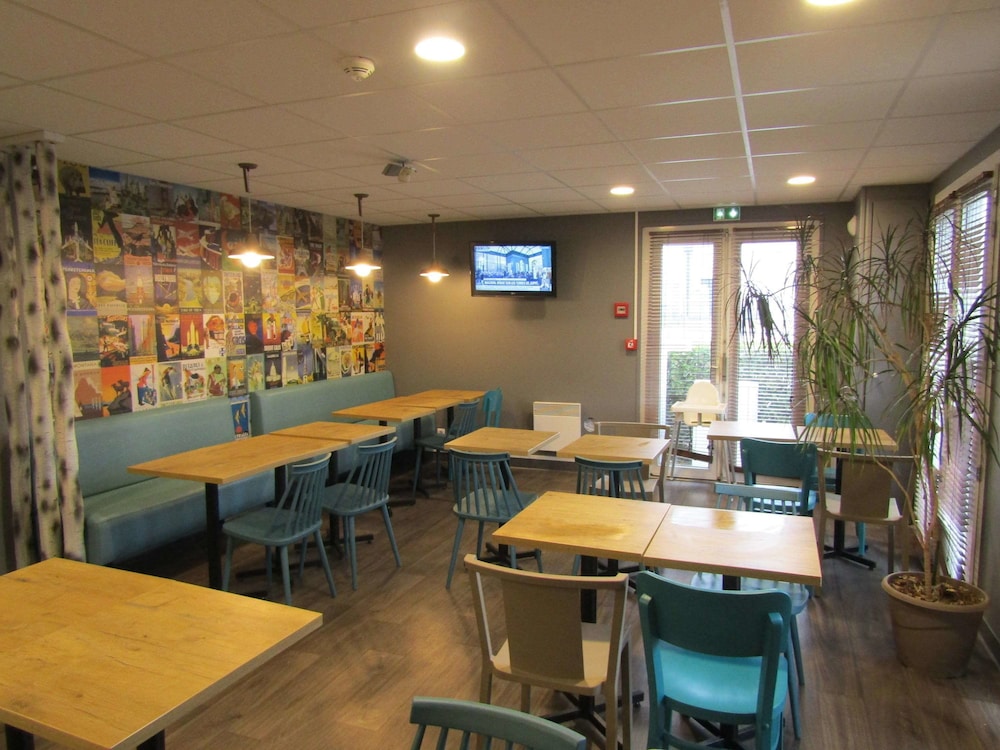 Hotelf1 Lyon Bourgoin Jallieu 40/50