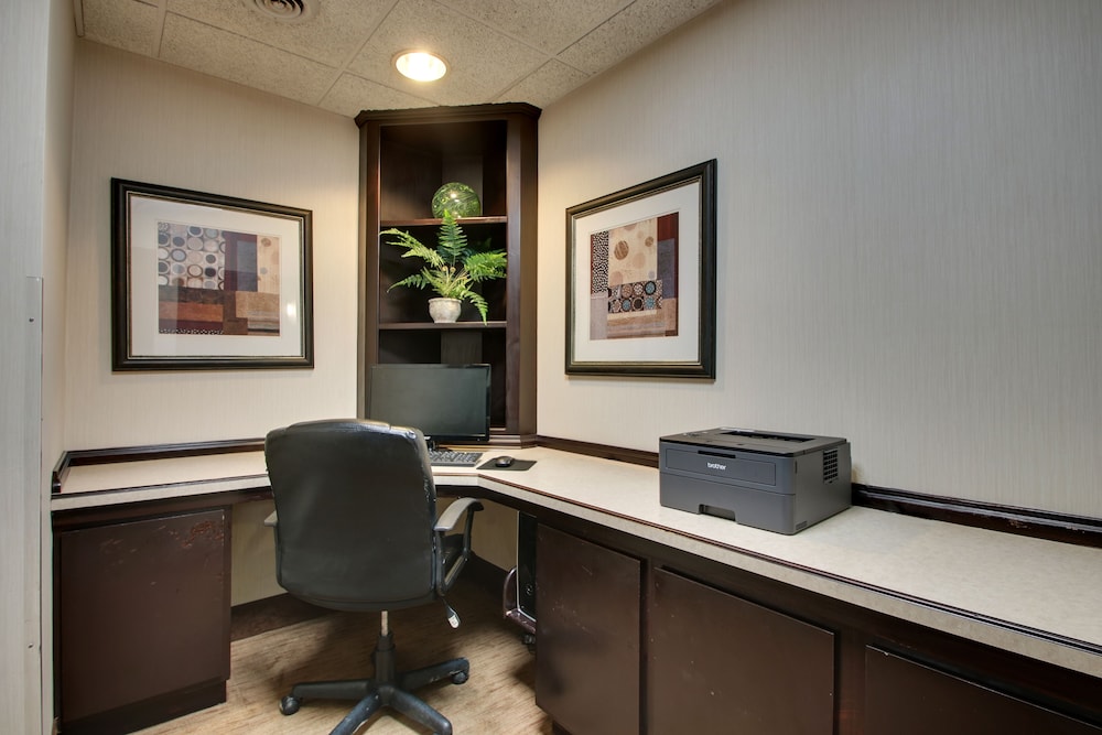 Wingfield Inn Suites 36/49