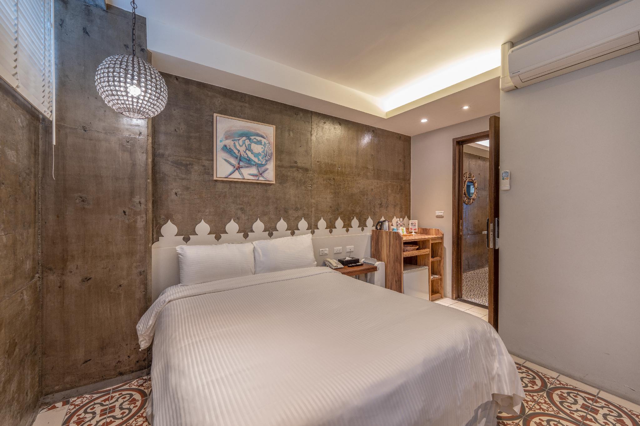 Compact, Double Bed
