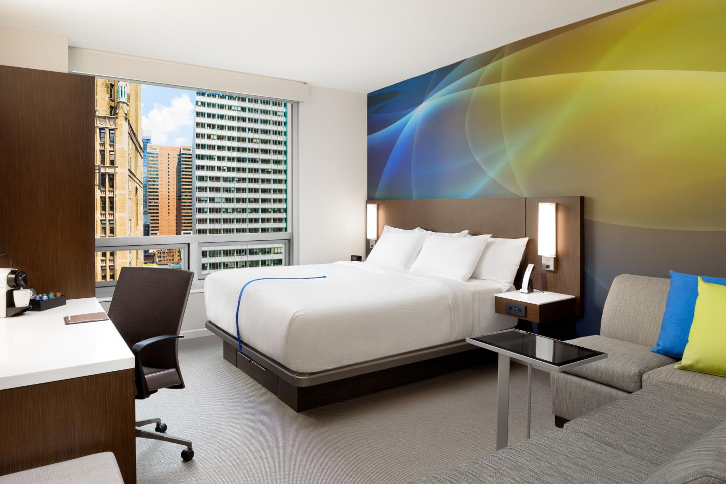 Metro, Studio, King Bed, Sofa