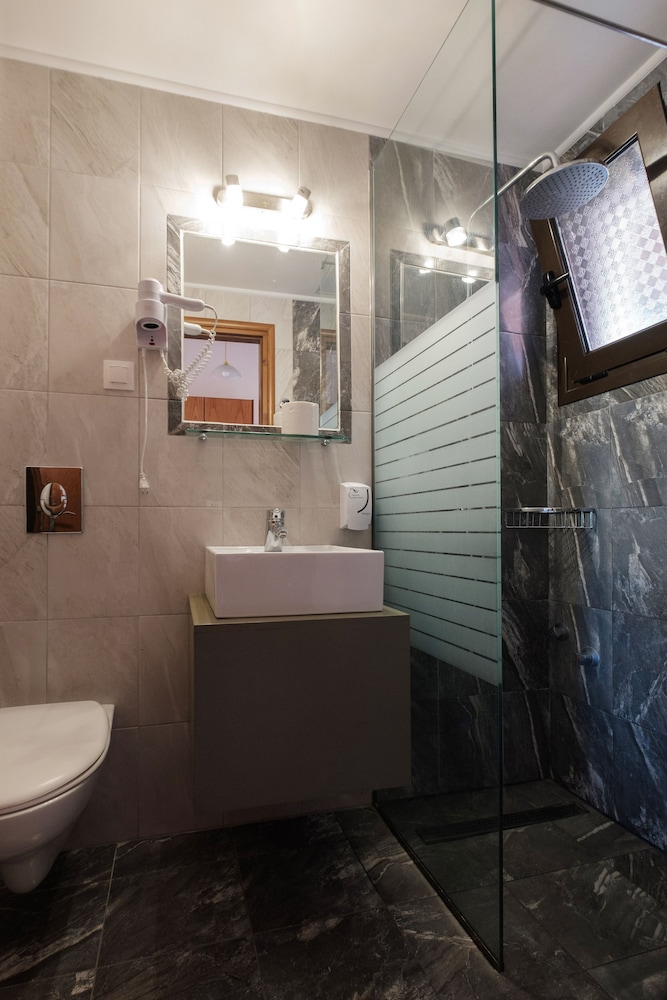 Canal D Amour Apartments 45/47